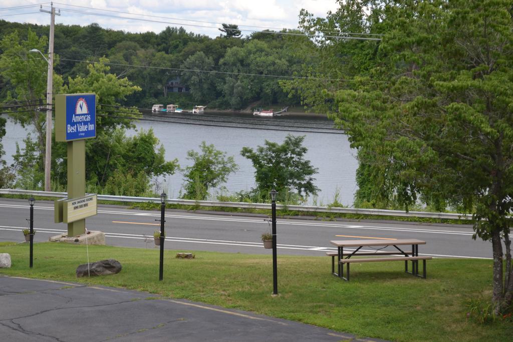 Mount Holyoke Inn エクステリア 写真
