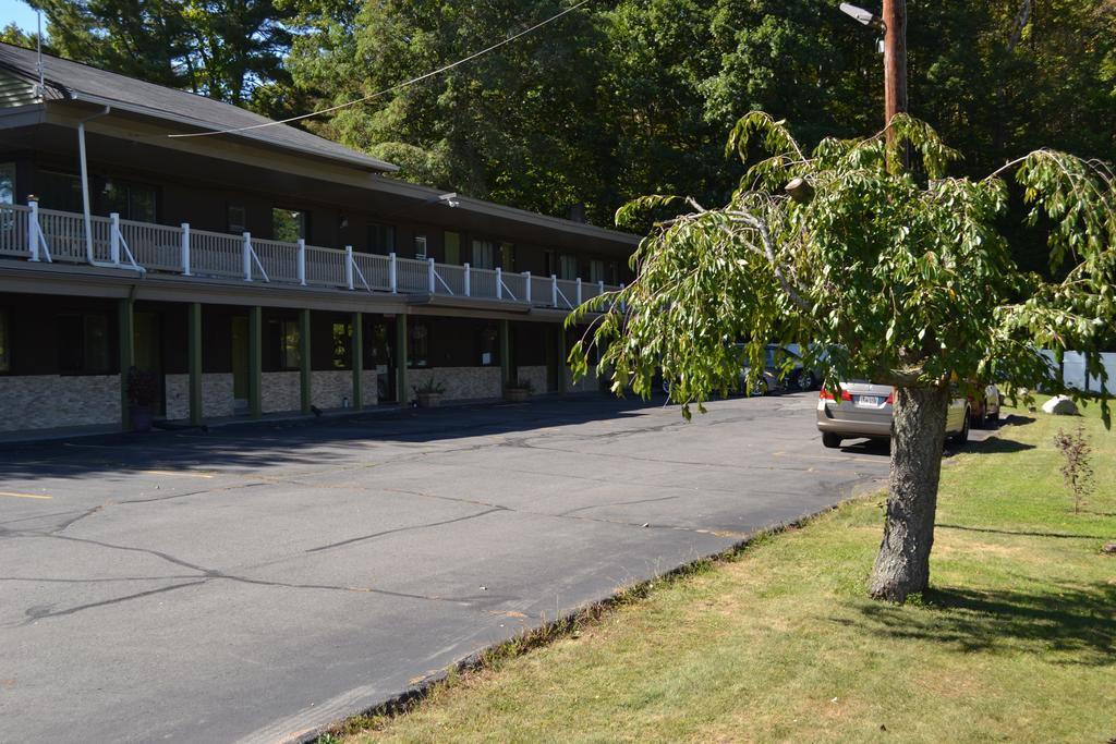 Mount Holyoke Inn エクステリア 写真