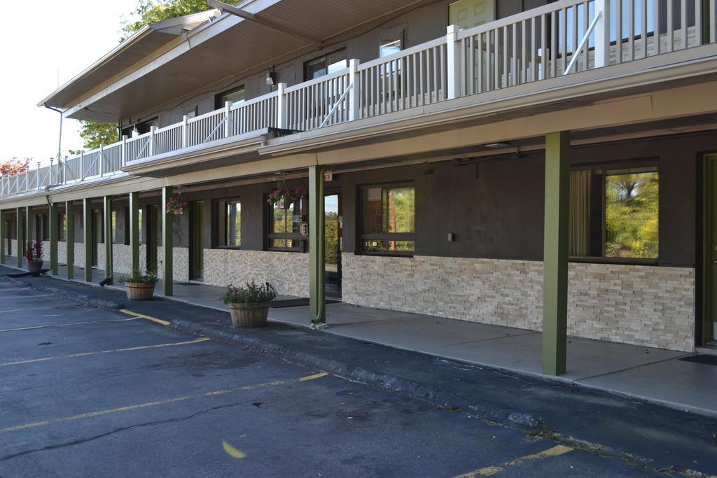 Mount Holyoke Inn エクステリア 写真