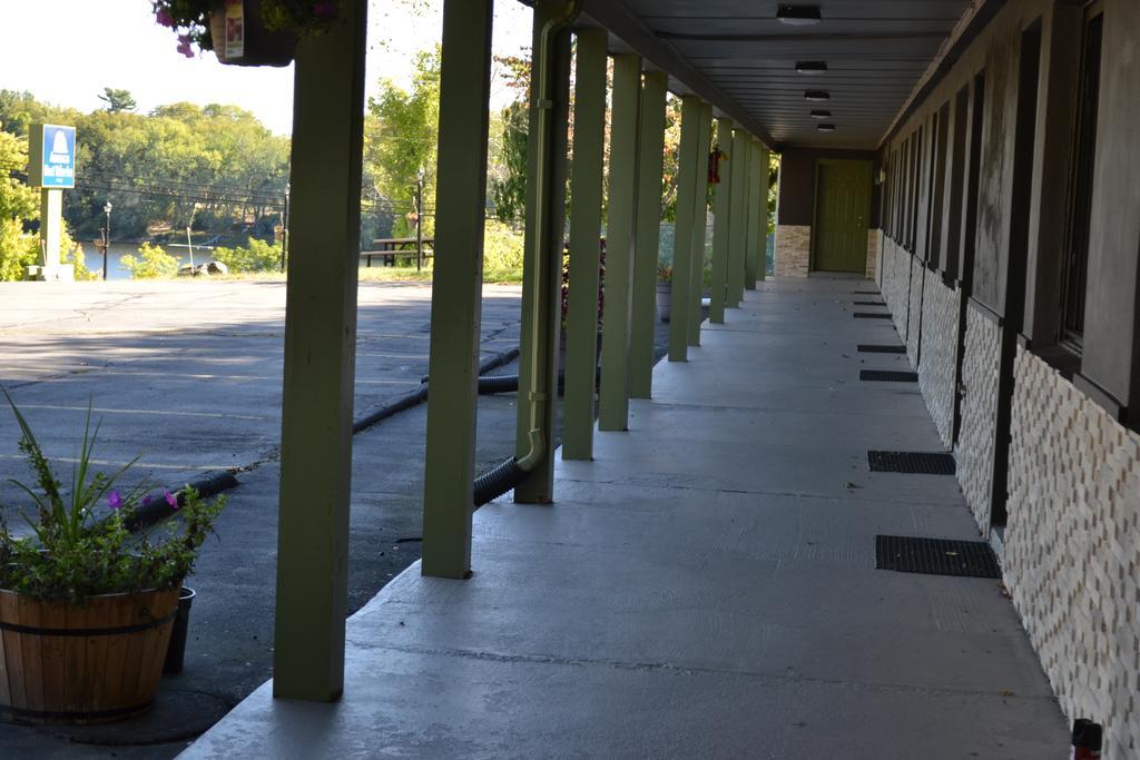 Mount Holyoke Inn エクステリア 写真