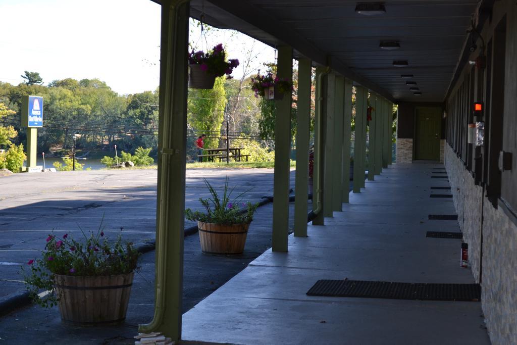Mount Holyoke Inn エクステリア 写真
